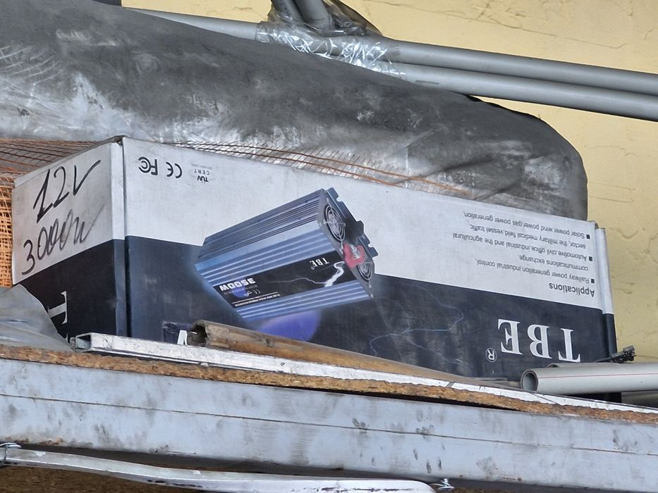 Продам инвертор 12V-220V TBE 3500W