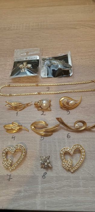 Позлатени  брошки-20лв.2/Висулка Камея-60 3/ Позлатено колие 18 лв