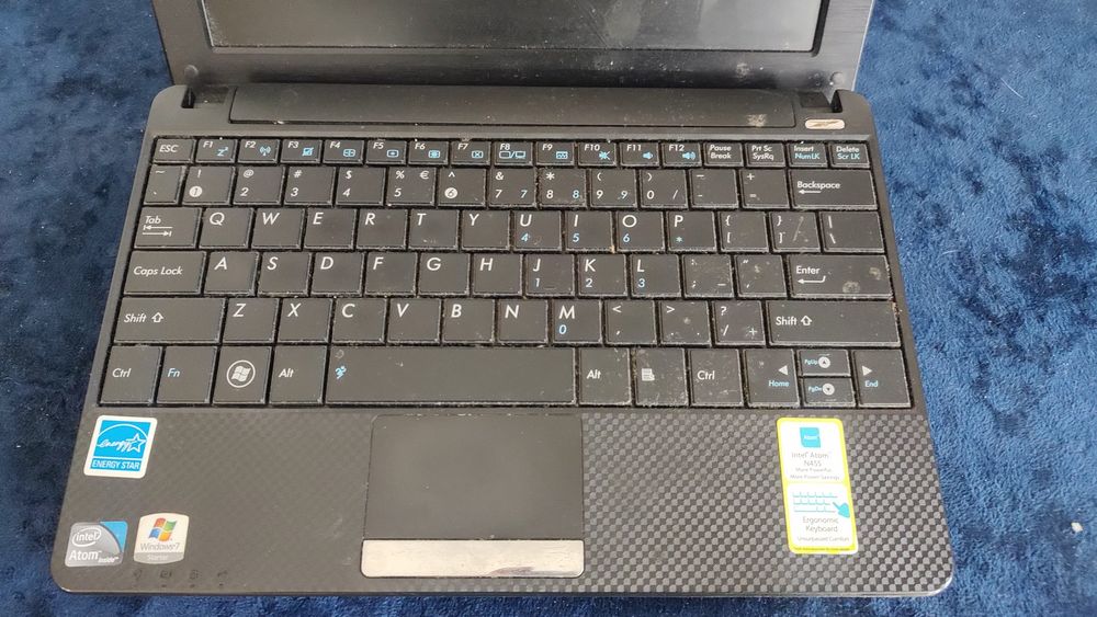 Mini-laptop pentru piese