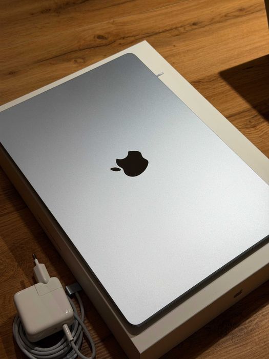 MacBook Air M4 15.3” - 16GB/512GB