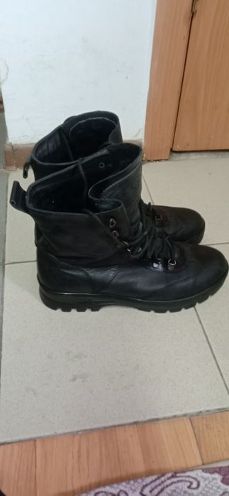 Продам кожаный берцы