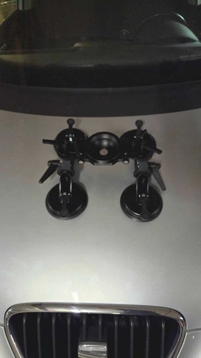 Rig 4 ventuze prindere camera pe masina cu bol 75 mm