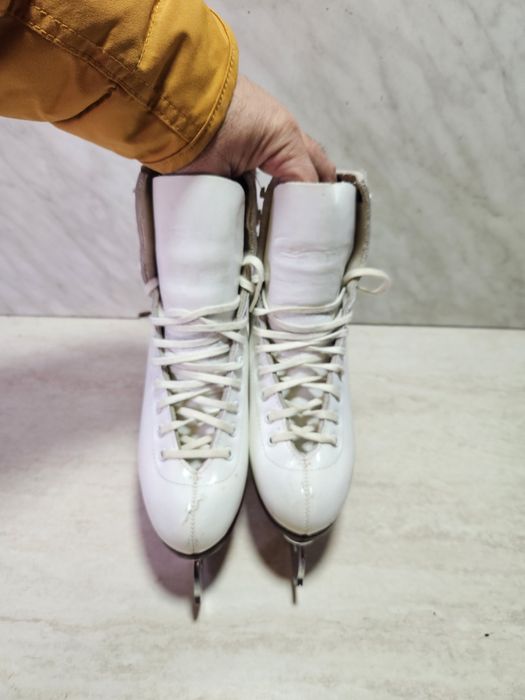 Patine 2055 gheata patinaj artistic  Riedell  marime 33-34 (21,5 cm)