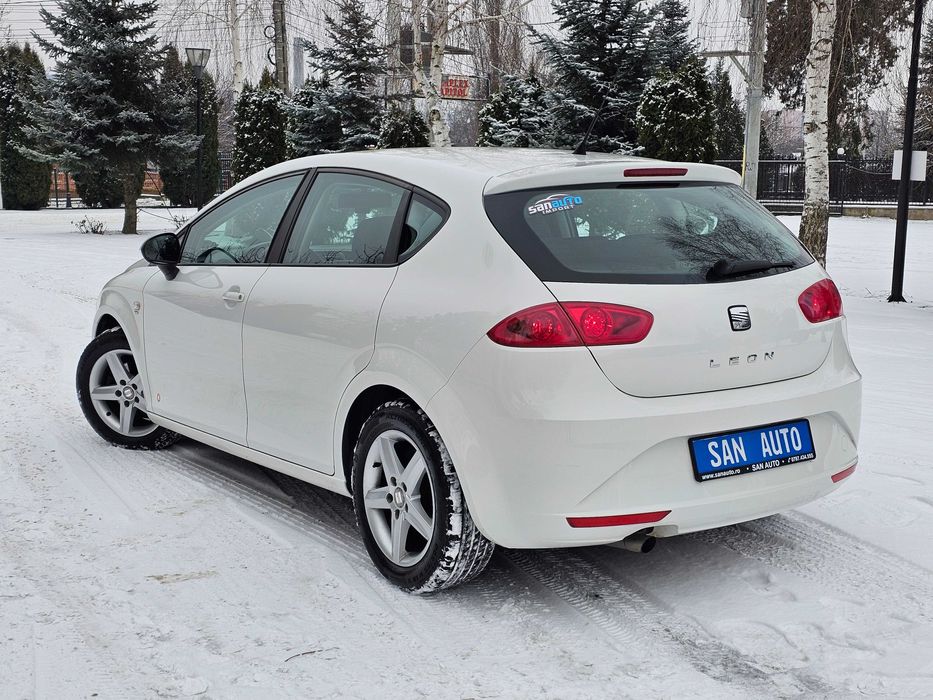 Seat Leon 2011 1.2 TSI 105 CP euro 5 / RATE fara avans