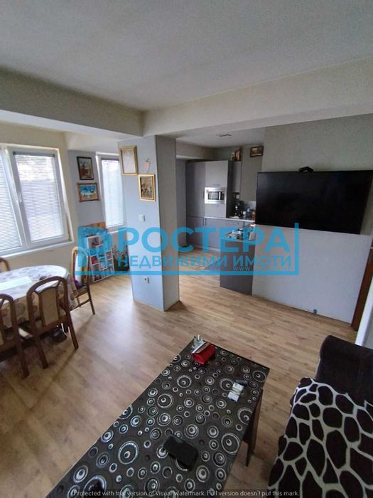 Продава се Тристаен апартамент в Търговище, Център - 85 кв.м за 1200 €/кв.м - Снимка #2