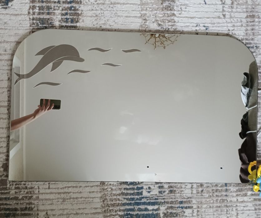 Продам зеркало, размер 100*60