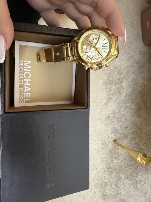 Часовник Michael Kors