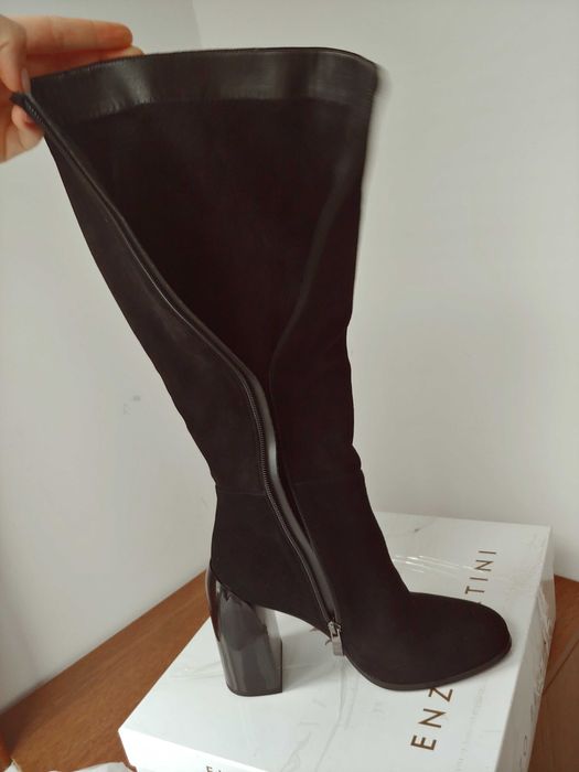 Cizme noi marimea 38 pret 300 ron