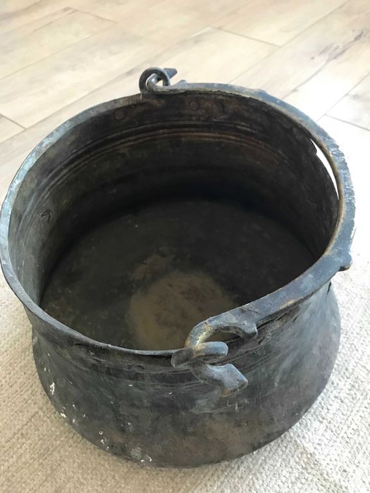 Продава старинен бакър