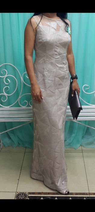 Продам шикарное вечернее платье