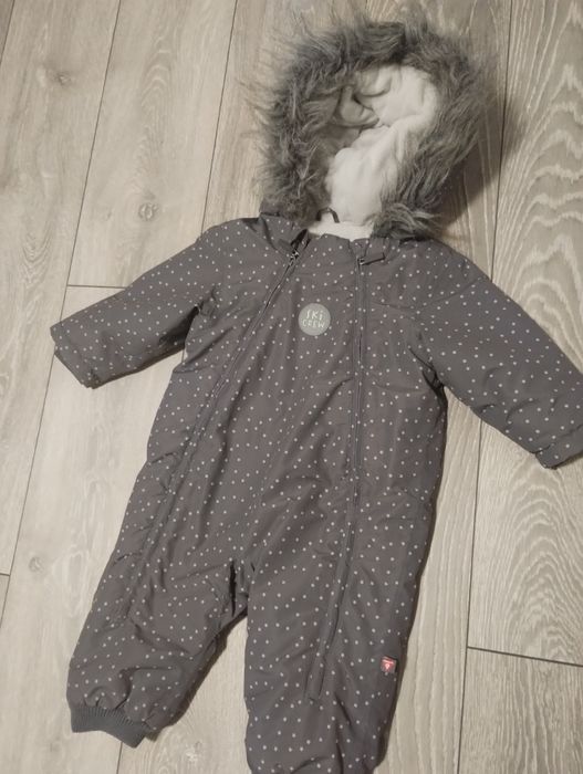 Combinezon bebe mărimea 80