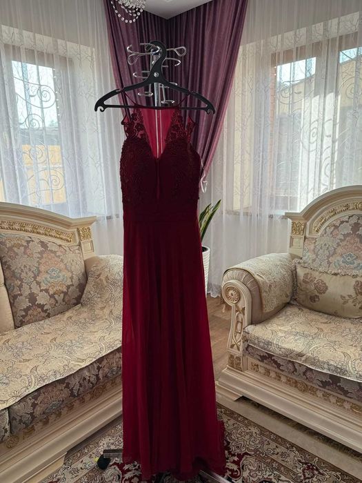 Продается платье