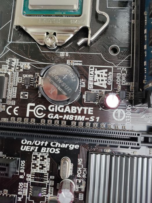 I7 4790+ gigabyte GA-H81M-S1 + 16gb ram