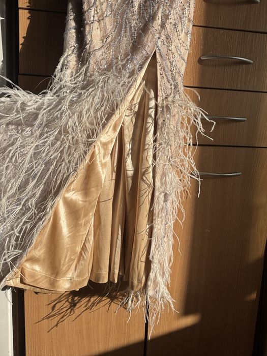 Абитуриентска рокля