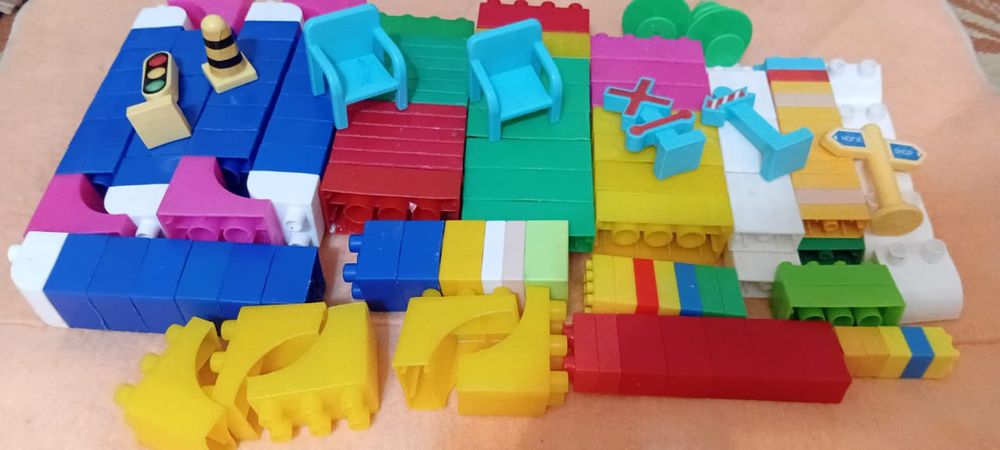 Пластмассовый конструктор для детей