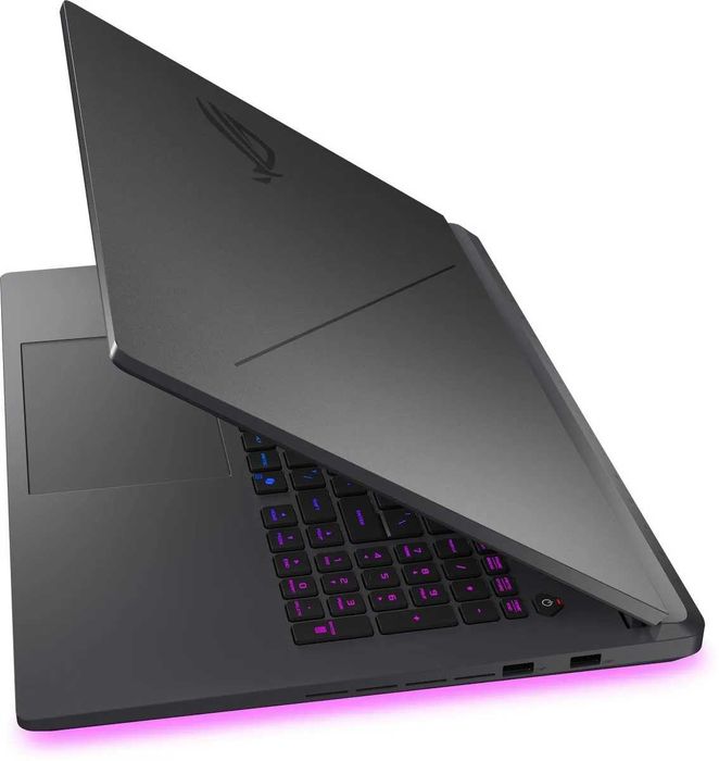 Asus ROG Strix G18 G815JMR i9-14900HX/32GB DDR5/1TB SSD/RTX5060/18"