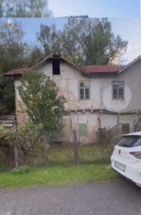 Продава се Къща в Перник, Изток - 60 кв.м за 145 €/кв.м - Снимка #2