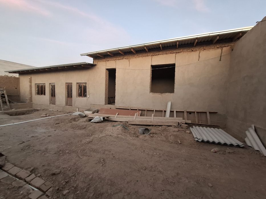 Срочна уй сотилади