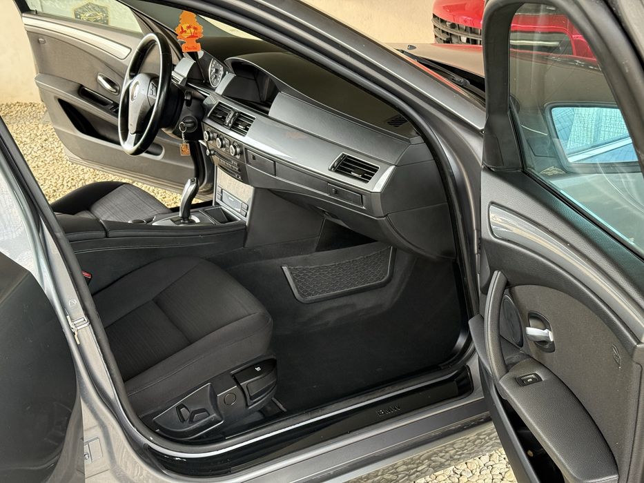 BMW SERIA 525d E61 Euro 5 Facelift 197 CP M57 ( Distribuție față ) Automat 11/2009 SE POATE IN RATE