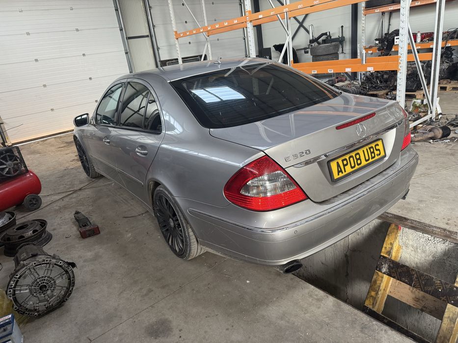 Lampa spate led stop pe frana .Facelift mercedes w211