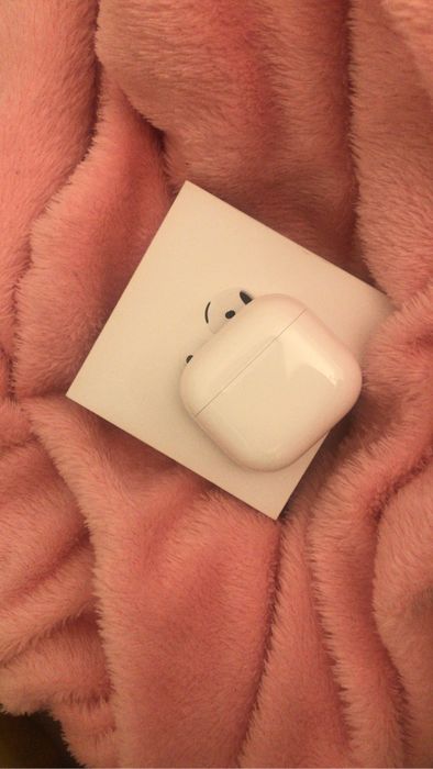 Продается кейс от AirPods 4-го поколения