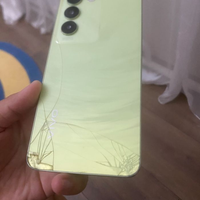 Vivo y100 256гб.