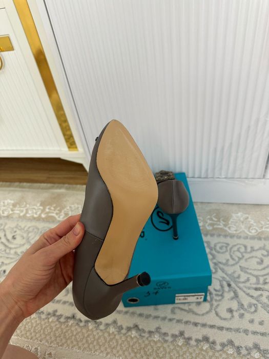 Туфли новые 37 рр