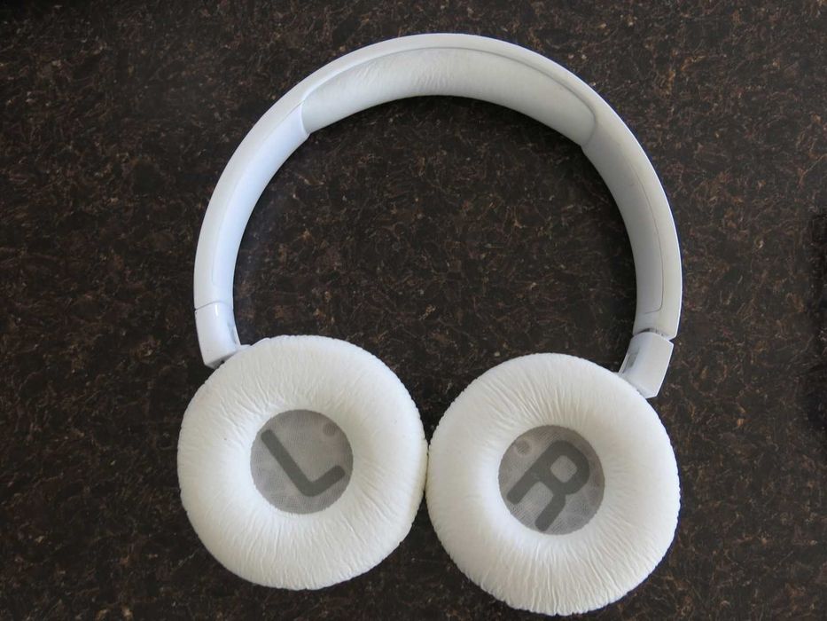 Безжични Bluetooth слушалки JBL TUNE600BTNC