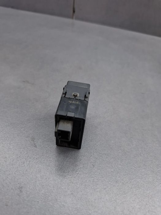 Buton reglaj faruri - Nissan Micra 2003 1.5 D MT (65 hp)