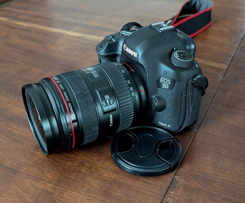 Canon 5D Mark III + 24-70 (2.8)