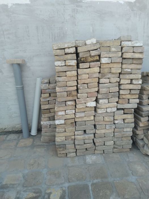 Николайский гиштлар сотилади. Донаси 4500 сум дан. Печатьлари хам бор