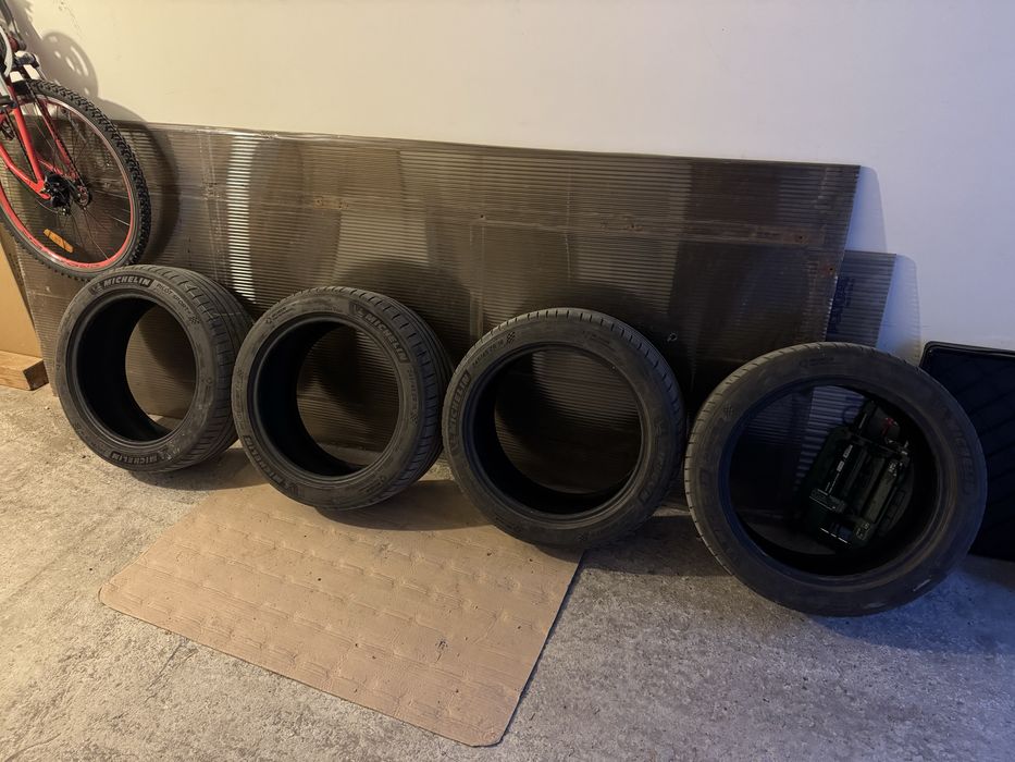 Гуми Michelin Pilot sport 4 245/45 R18