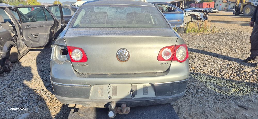 Carlig remorcare Volkswagen Passat 2.0TDI anul 2006
