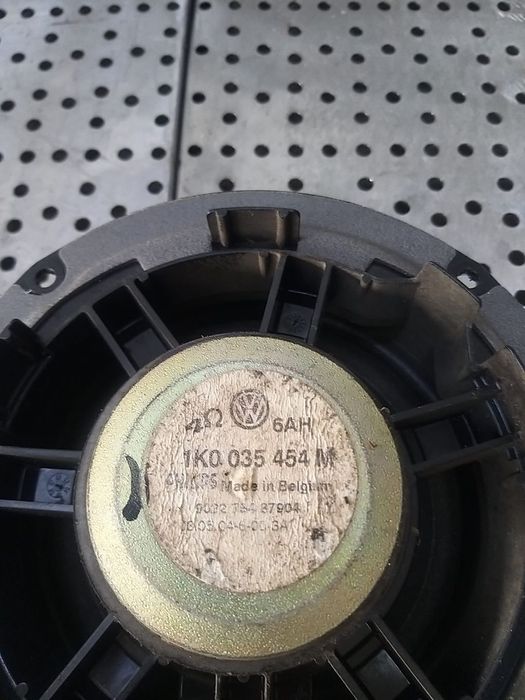 Boxa audio dreapta spate vw golf 5 1k 1k0035454m