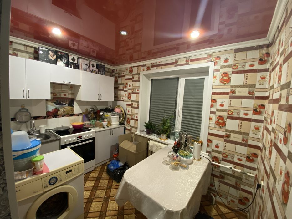 Продается 3  комнатная квартира