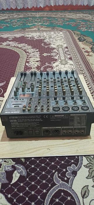 Музыкальный аппарат пульт