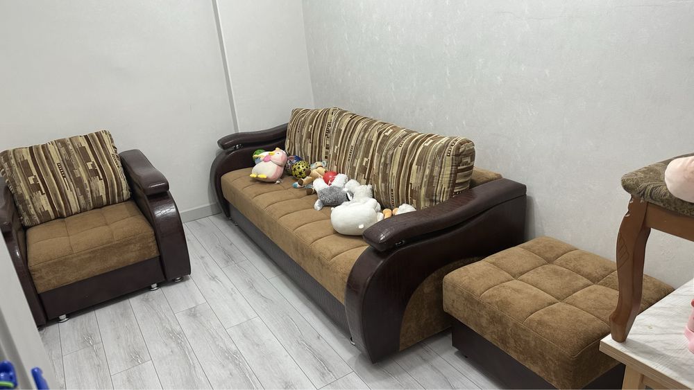 Диван и кресло в хорошем качестчве