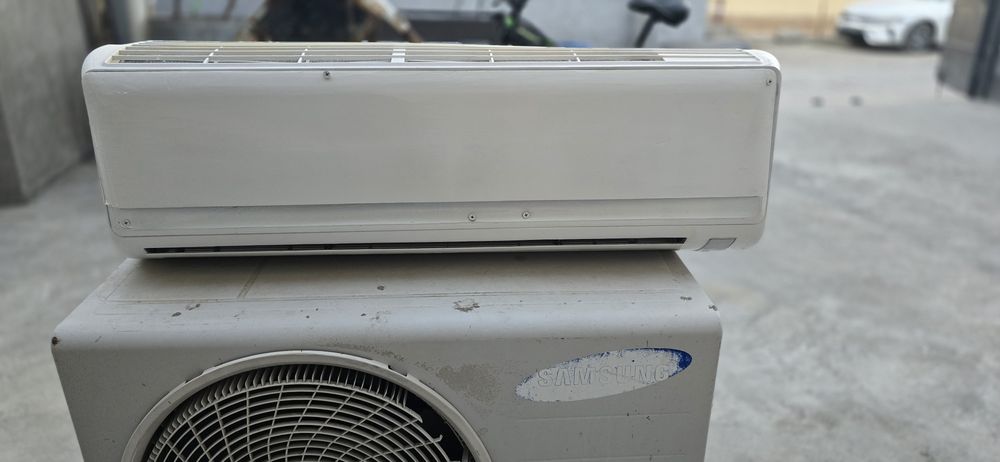 Продам кондиционер Samsung AQ18CAX (18 BTU)