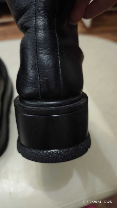 Bocanci din piele neagra CHUNKY - MOJA