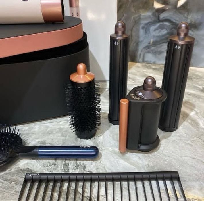 Dyson airwarp HSo5