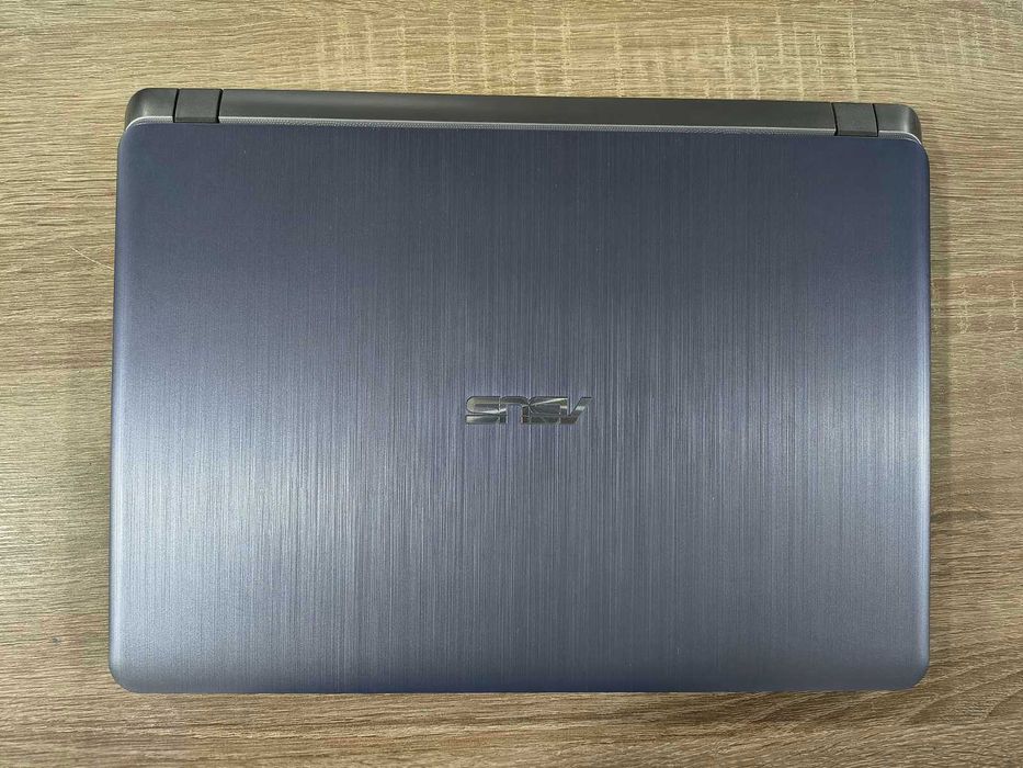 Лаптоп ASUS X507U
