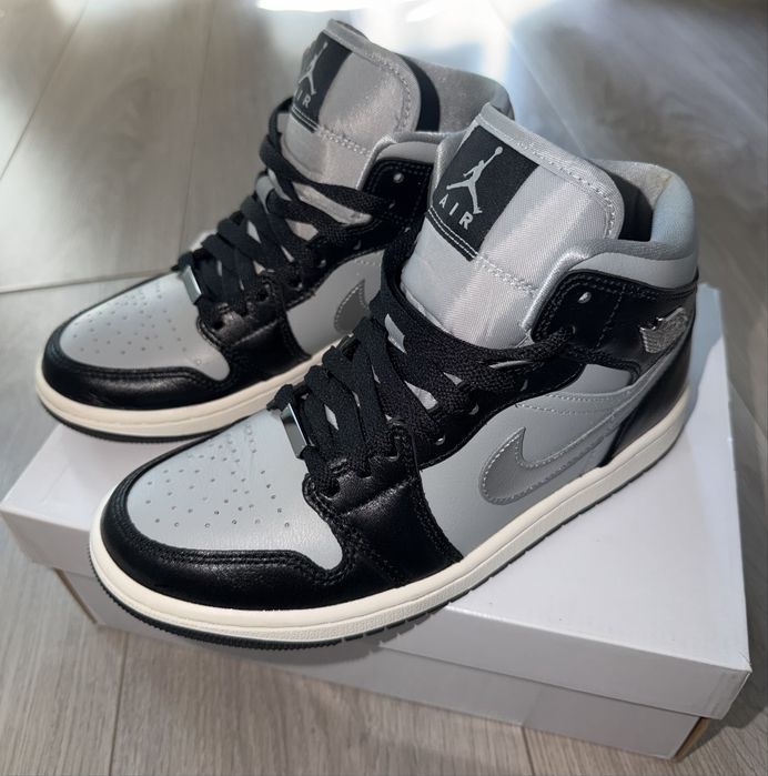 Sneakersi  Air Jordan 1 Mid Se
