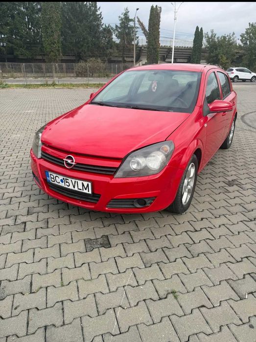 Opal Astra H 2004 revopsit fără gram de rugină