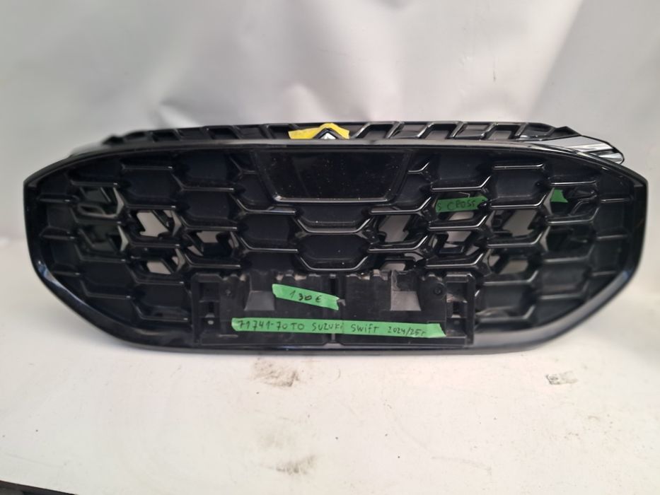 Решетка грил Suzuki Swift Suzuki SX4 S Cross 2015/25г