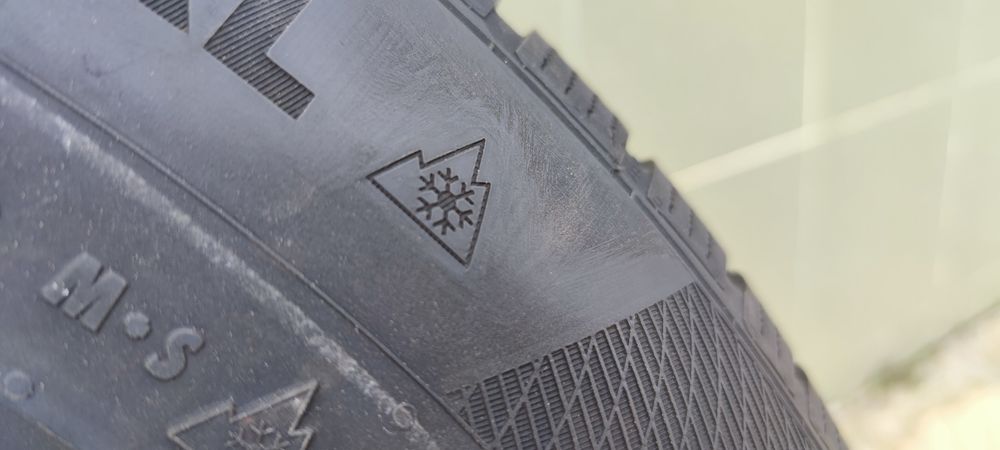 4 бр Зимни гуми Continental 255/55/18 и 4 бр джанти 18 цола