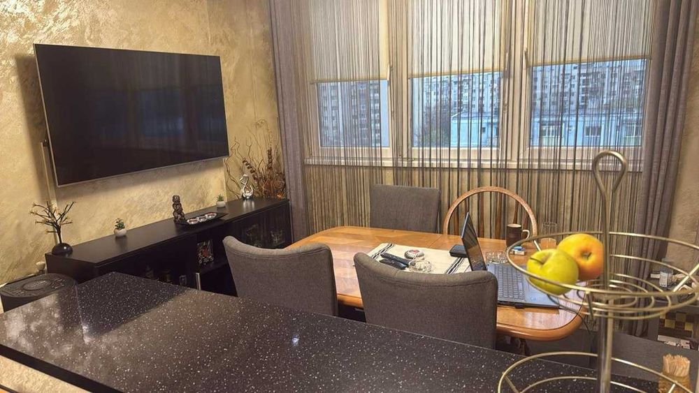 Продава се Тристаен апартамент в Пловдив, Изгрев - 80 кв.м за 1625 €/кв.м - Снимка #4