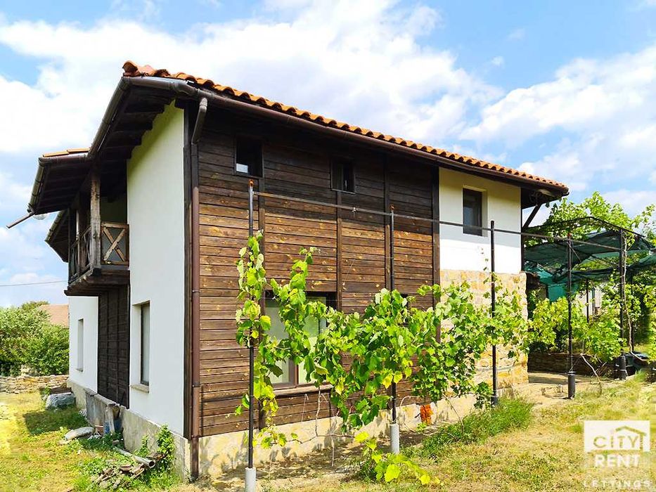 Дава се под наем Къща в с. Пушево, Област Велико Търново - 172 кв.м за 700 € - Снимка #2