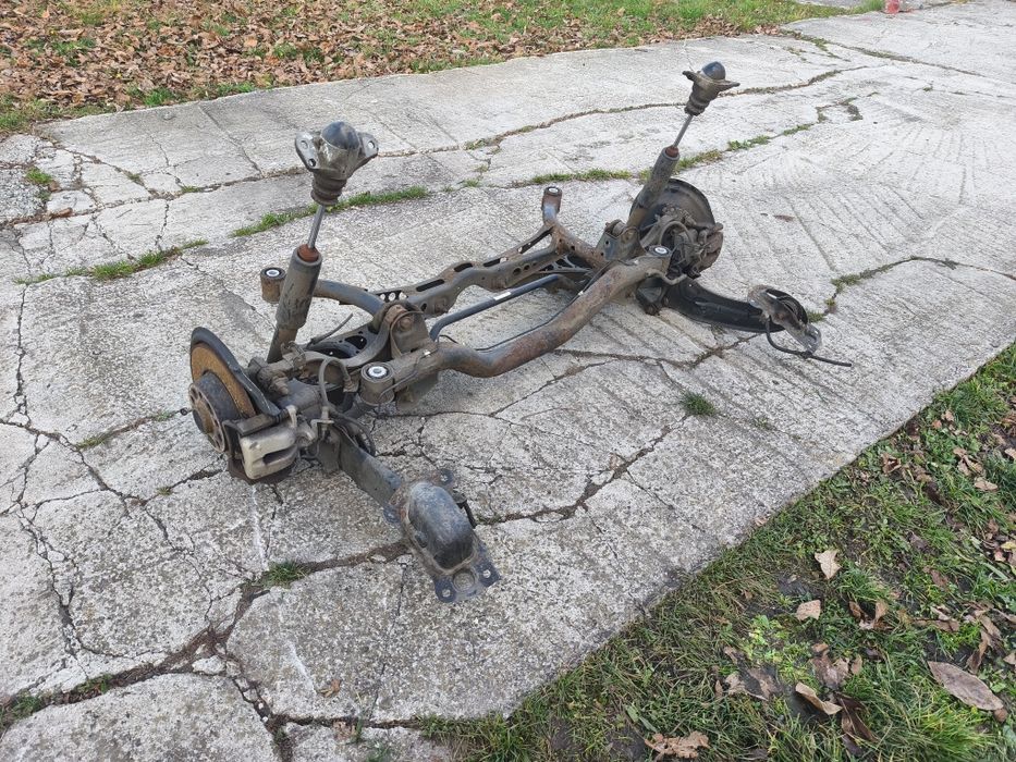 Punte spate completă cu etriere Volkswagen Passat B6