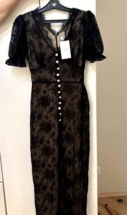 Новая платье  с биркой