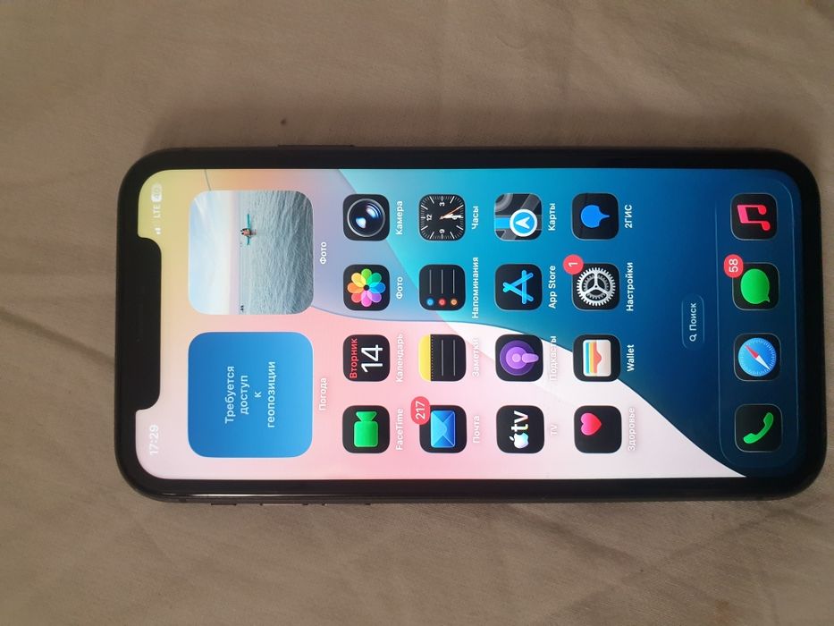 iPhone 11 хорошеем состояние